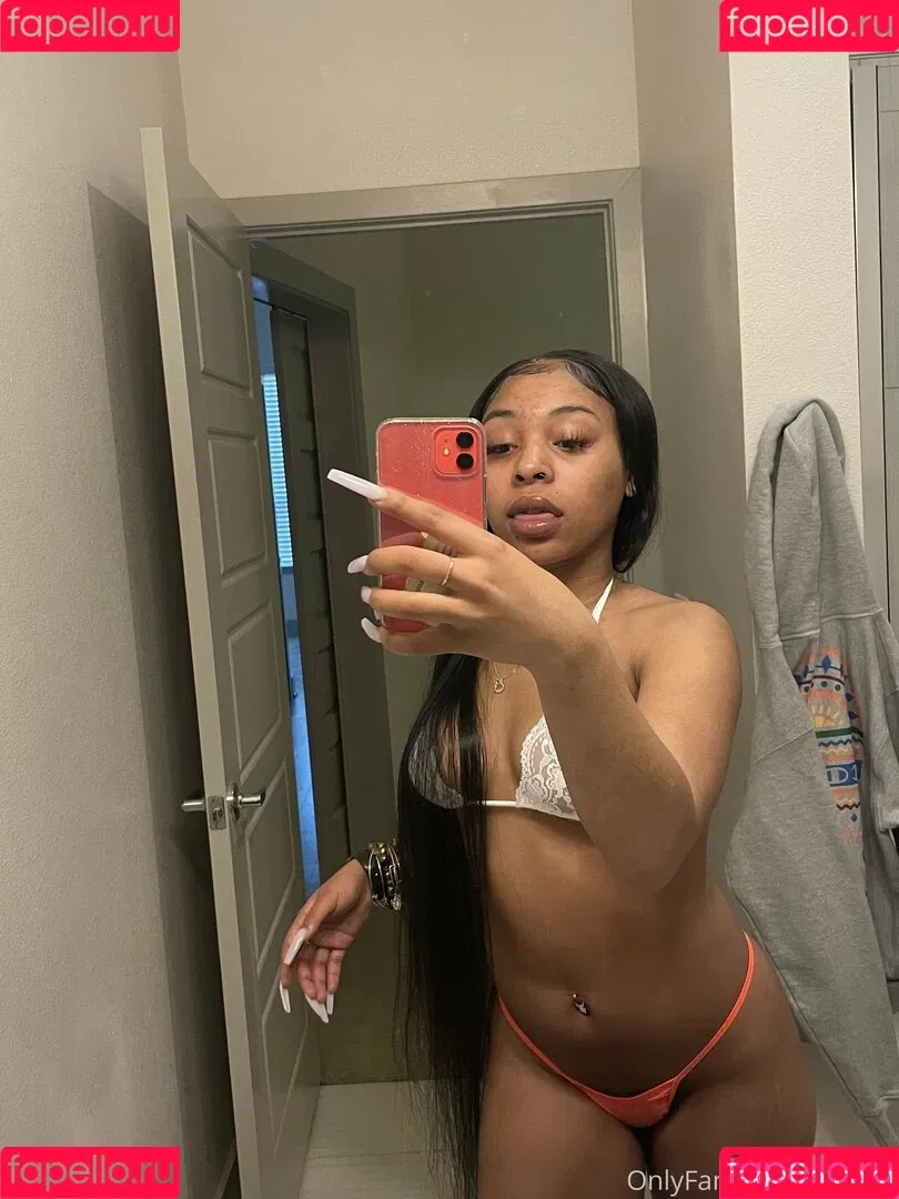 vixenkayb / vvkayb Onlyfans Photo Gallery 
