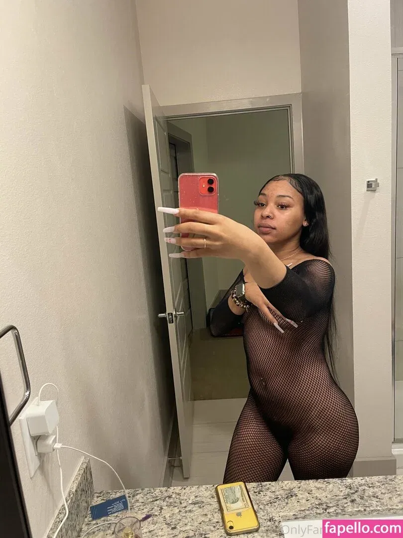 vixenkayb / vvkayb Onlyfans Photo Gallery 