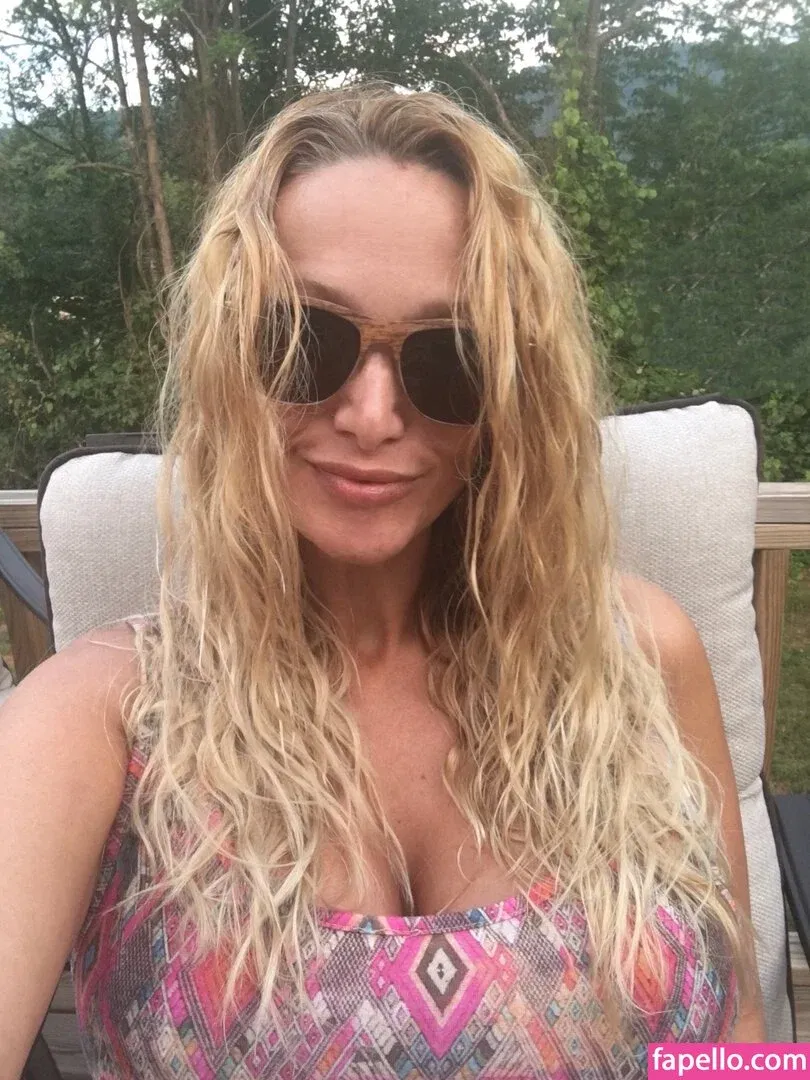 Billi Bardot / Holly Hale / billi_bardot / https: Onlyfans Photo Gallery 