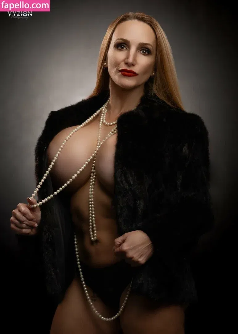 Billi Bardot / Holly Hale / billi_bardot / https: Onlyfans Photo Gallery 