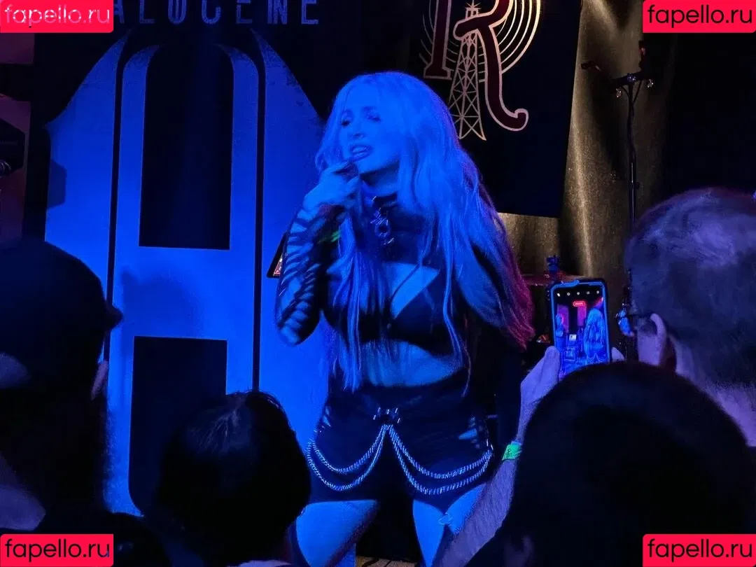 Addie Nicole Amick / Halocene / addienicoleamick Onlyfans Photo Gallery 