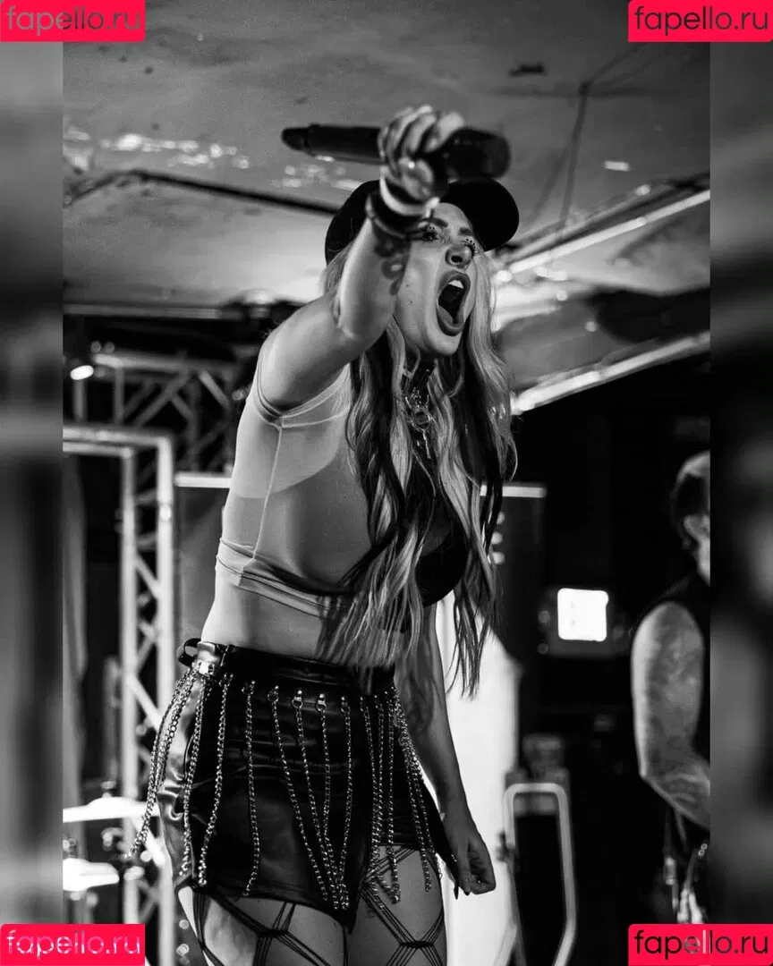Addie Nicole Amick / Halocene / addienicoleamick Onlyfans Photo Gallery 