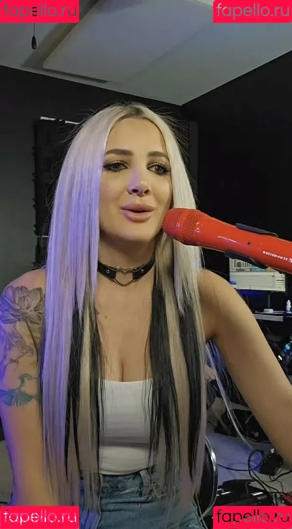 Addie Nicole Amick / Halocene / addienicoleamick Onlyfans Photo Gallery 