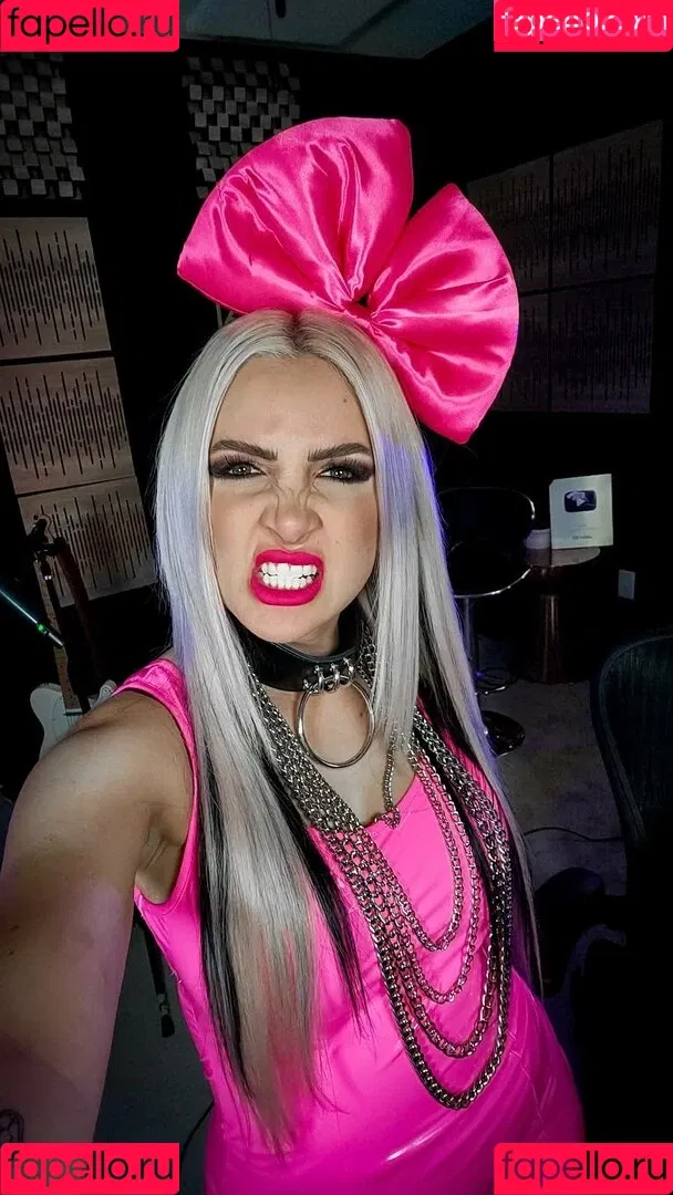 Addie Nicole Amick / Halocene / addienicoleamick Onlyfans Photo Gallery 