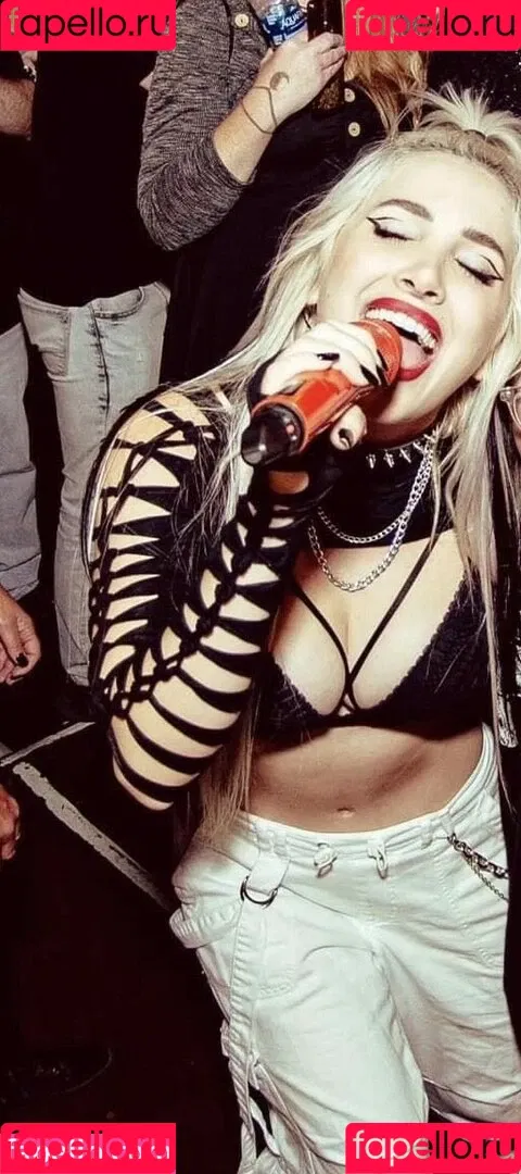 Addie Nicole Amick / Halocene / addienicoleamick Onlyfans Photo Gallery 