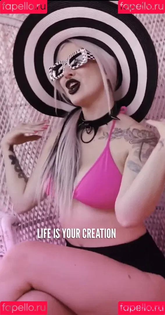 Addie Nicole Amick / Halocene / addienicoleamick Onlyfans Photo Gallery 