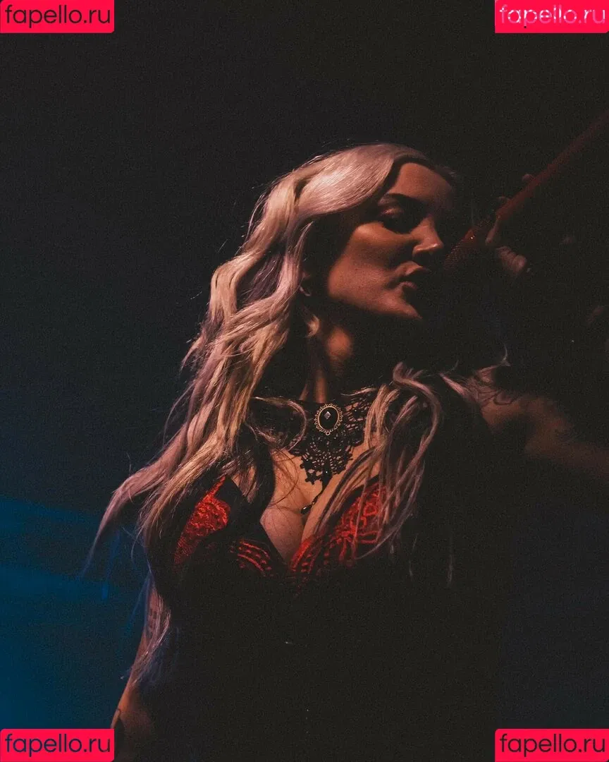 Addie Nicole Amick / Halocene / addienicoleamick Onlyfans Photo Gallery 