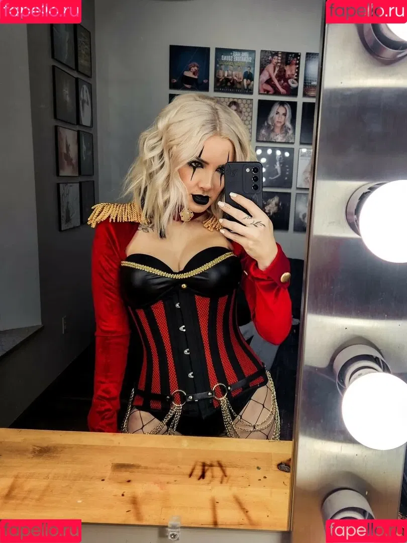 Addie Nicole Amick / Halocene / addienicoleamick Onlyfans Photo Gallery 