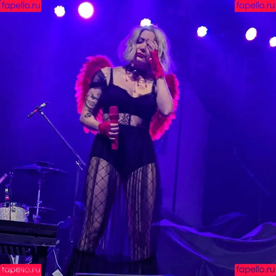 Addie Nicole Amick / Halocene / addienicoleamick Onlyfans Photo Gallery 