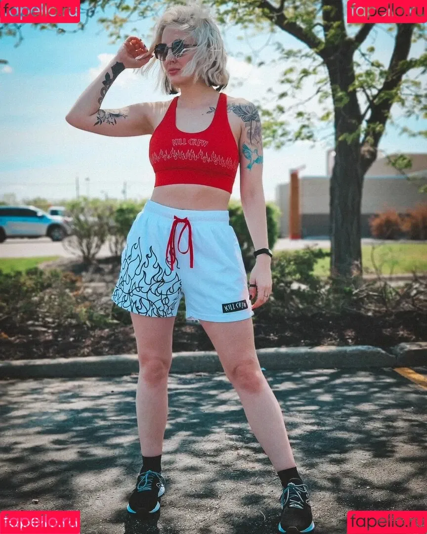 Addie Nicole Amick / Halocene / addienicoleamick Onlyfans Photo Gallery 