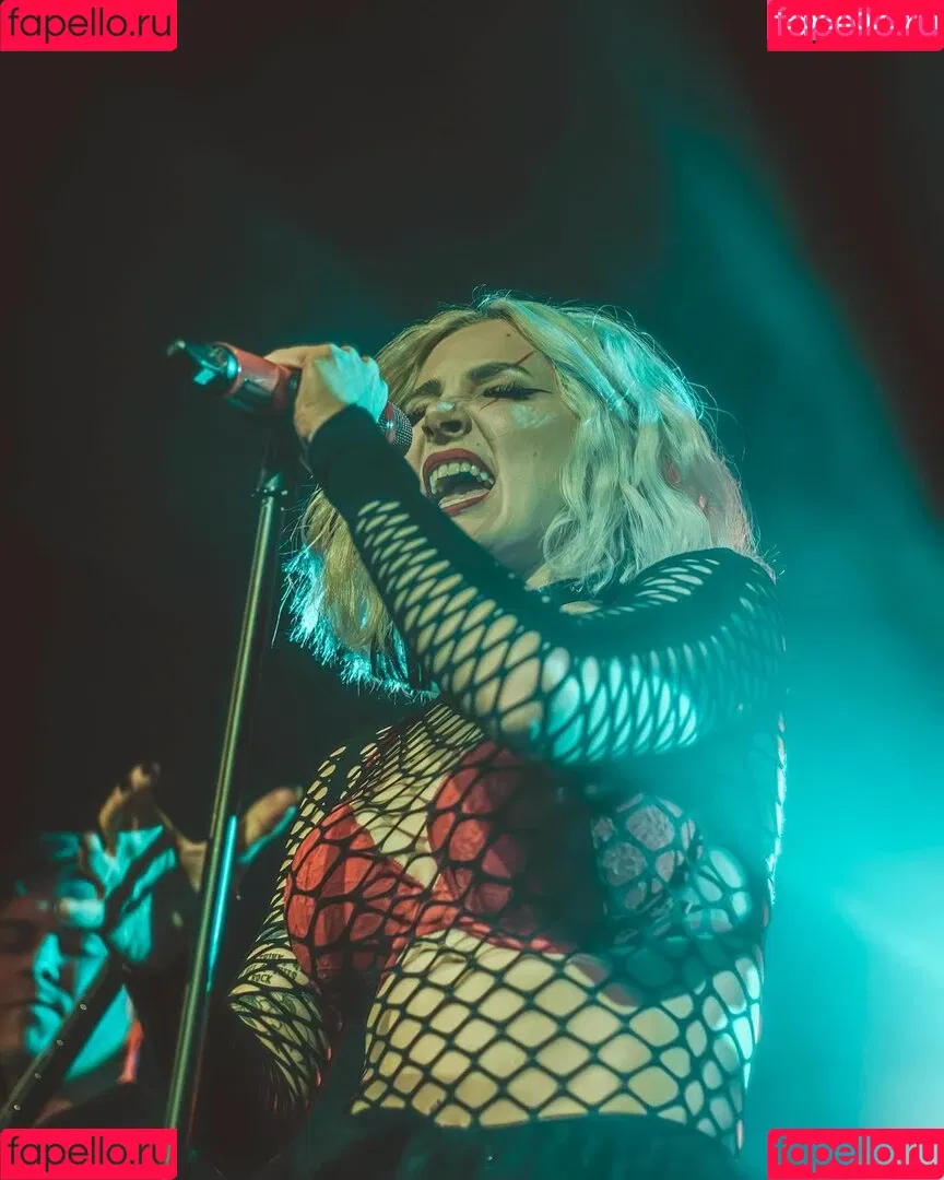 Addie Nicole Amick / Halocene / addienicoleamick Onlyfans Photo Gallery 