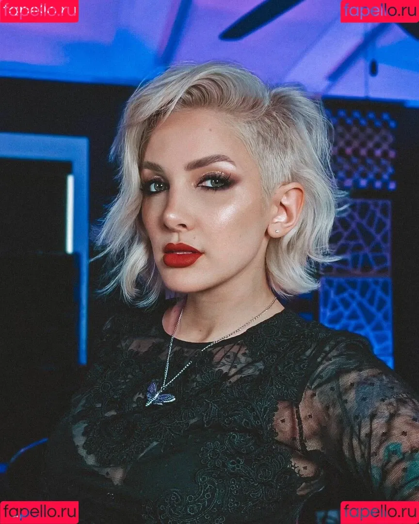 Addie Nicole Amick / Halocene / addienicoleamick Onlyfans Photo Gallery 