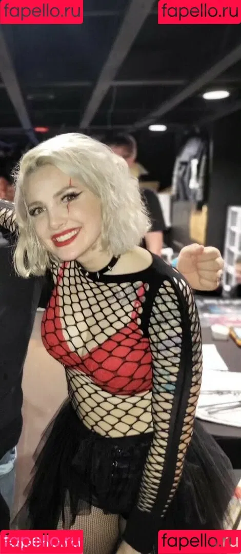Addie Nicole Amick / Halocene / addienicoleamick Onlyfans Photo Gallery 