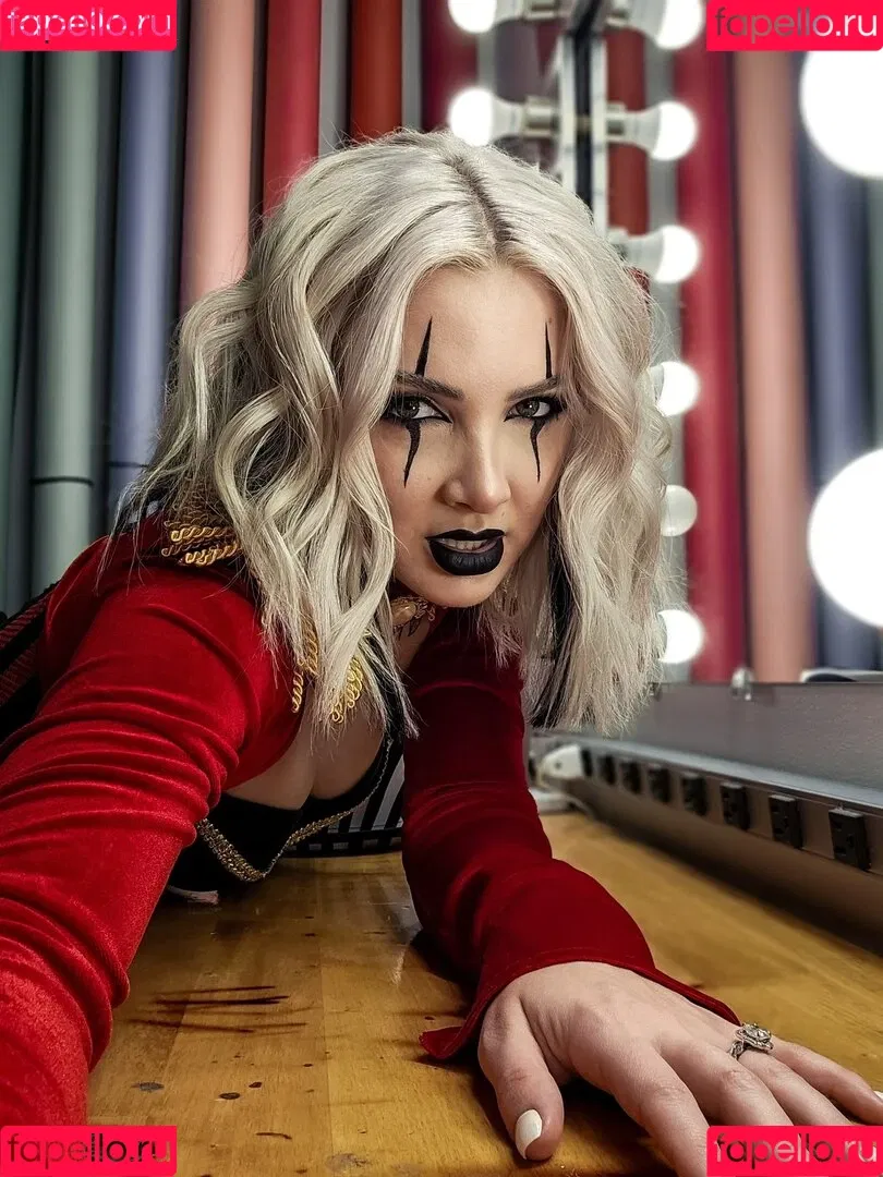 Addie Nicole Amick / Halocene / addienicoleamick Onlyfans Photo Gallery 