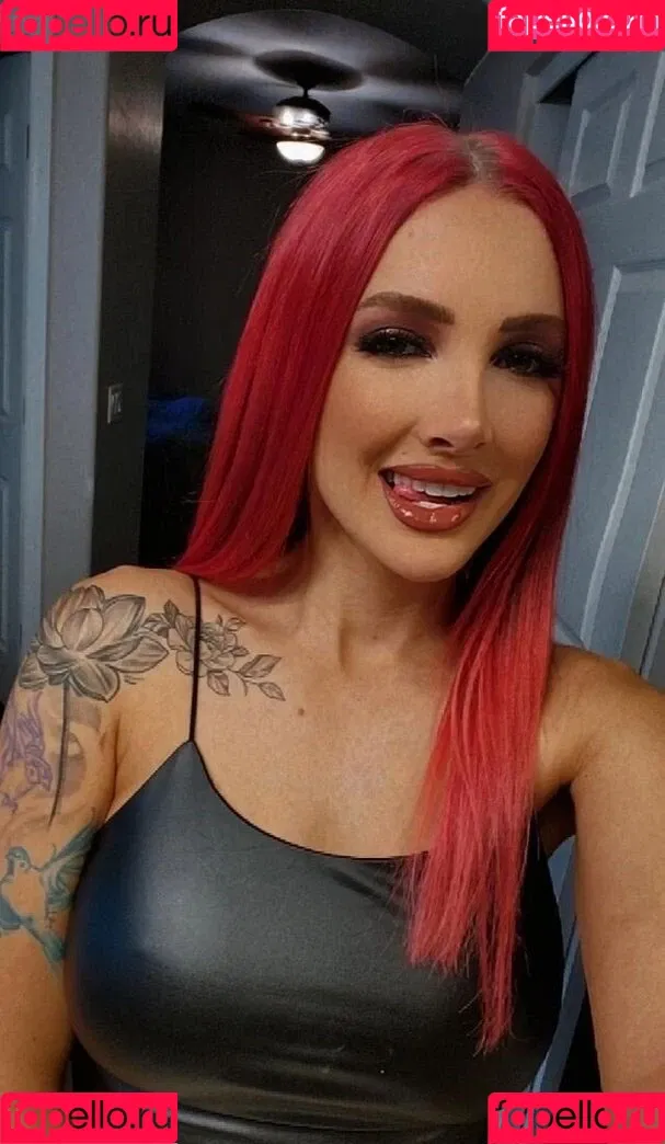 Addie Nicole Amick / Halocene / addienicoleamick Onlyfans Photo Gallery 