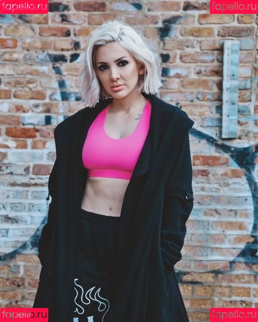 Addie Nicole Amick / Halocene / addienicoleamick Onlyfans Photo Gallery 