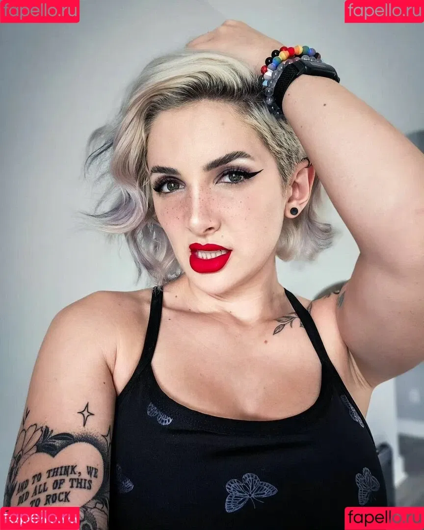 Addie Nicole Amick / Halocene / addienicoleamick Onlyfans Photo Gallery 