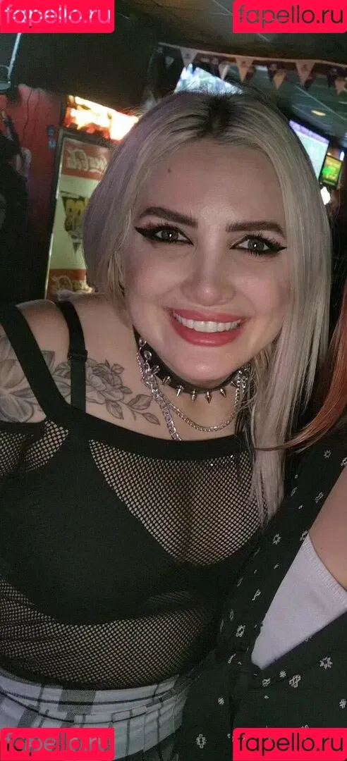 Addie Nicole Amick / Halocene / addienicoleamick Onlyfans Photo Gallery 