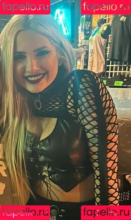 Addie Nicole Amick / Halocene / addienicoleamick Onlyfans Photo Gallery 