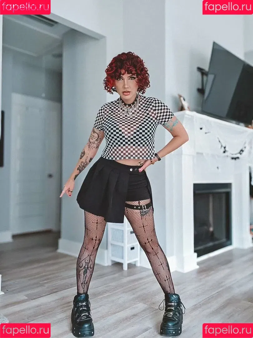 Addie Nicole Amick / Halocene / addienicoleamick Onlyfans Photo Gallery 