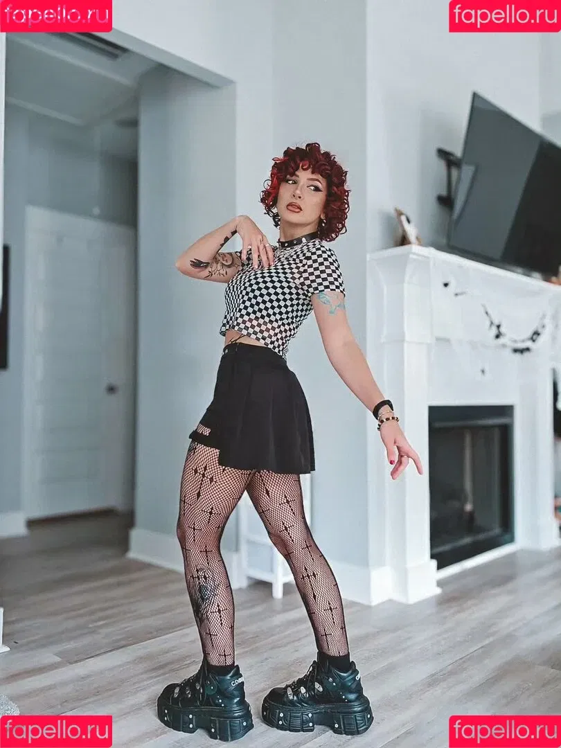Addie Nicole Amick / Halocene / addienicoleamick Onlyfans Photo Gallery 