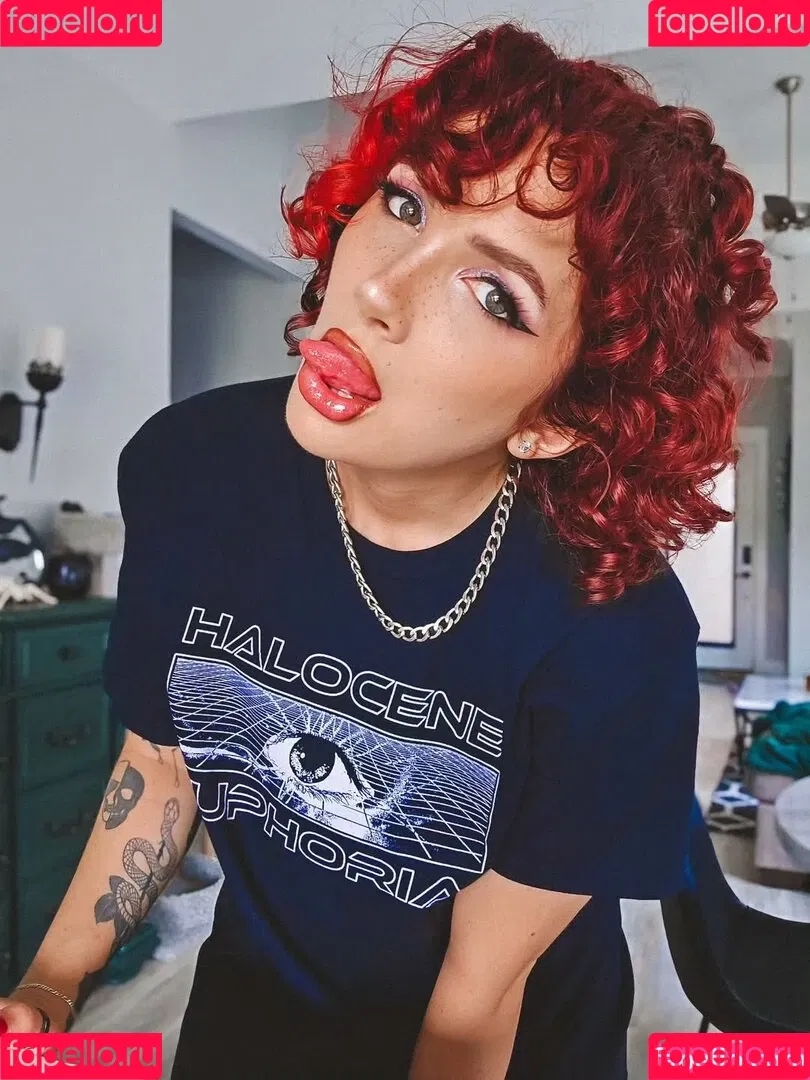 Addie Nicole Amick / Halocene / addienicoleamick Onlyfans Photo Gallery 