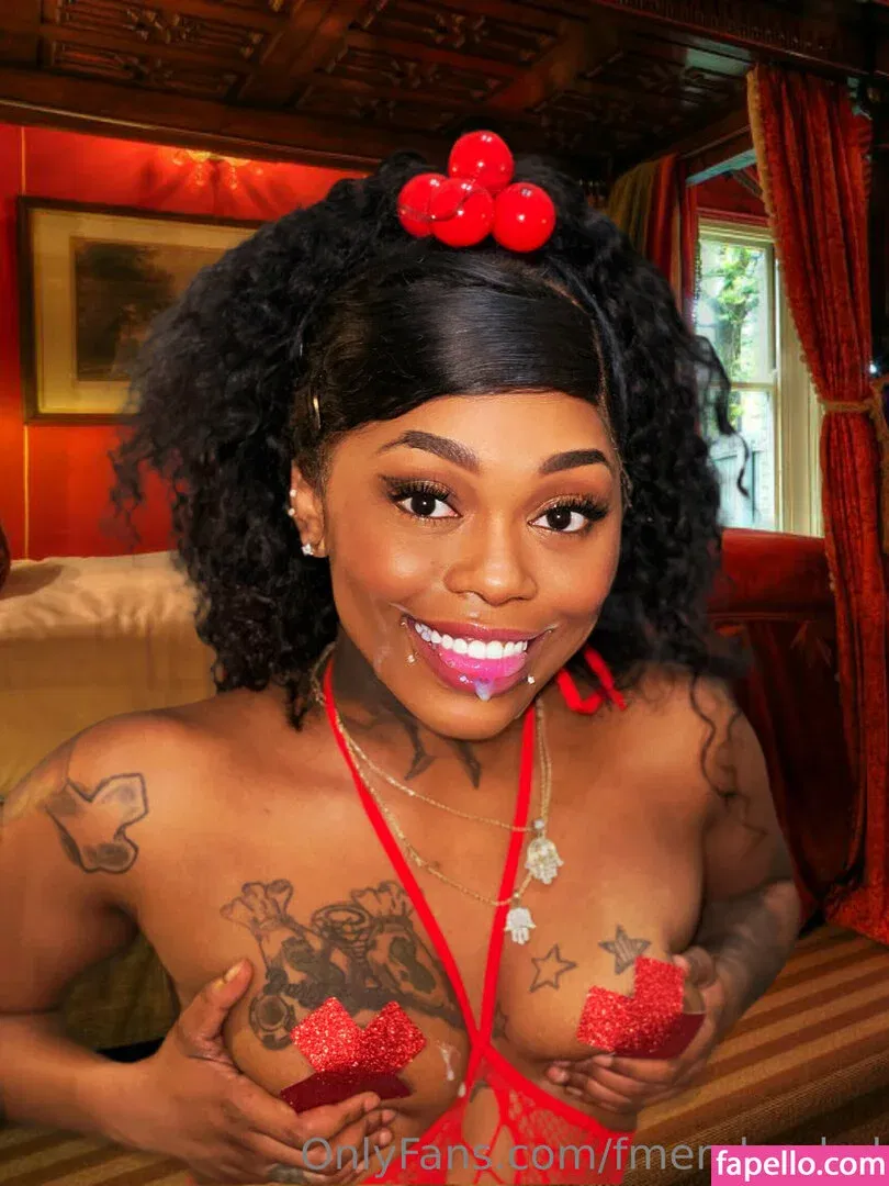 fmereloaded / mejiwoo103 Onlyfans Photo Gallery 