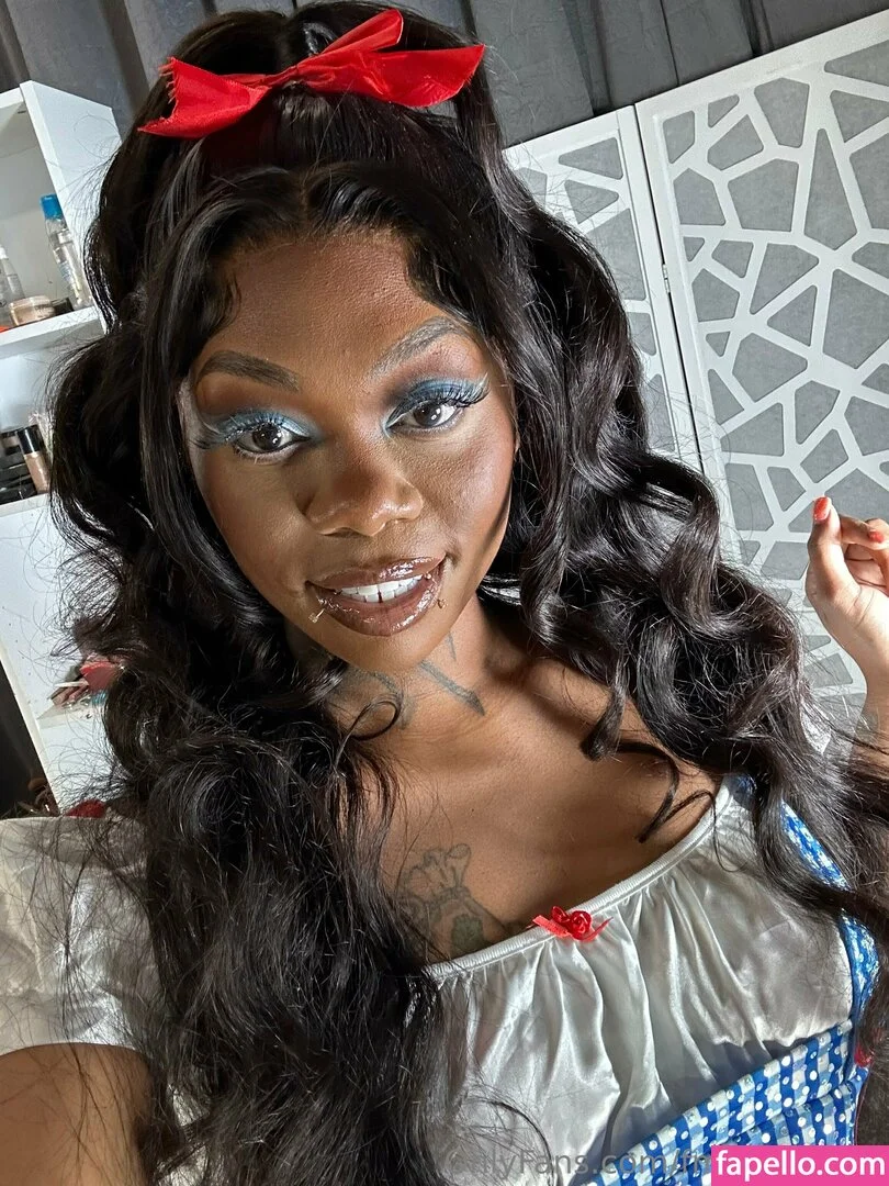 fmereloaded / mejiwoo103 Onlyfans Photo Gallery 