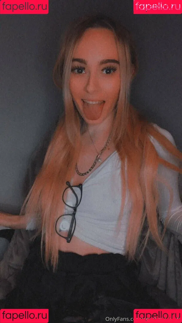 courtneyriverss / courtneyyrivers Onlyfans Photo Gallery 