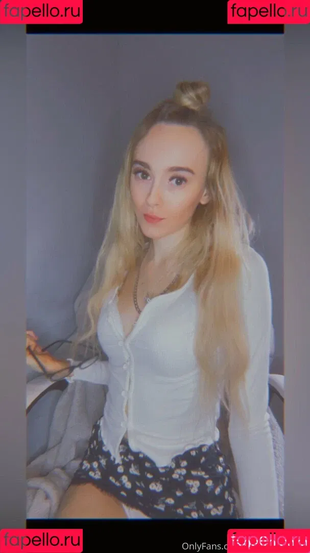 courtneyriverss / courtneyyrivers Onlyfans Photo Gallery 