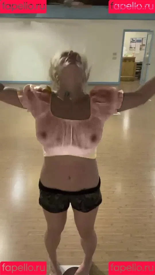 Britney Spears / britneyspears / xoxobritneyj Onlyfans Photo Gallery 