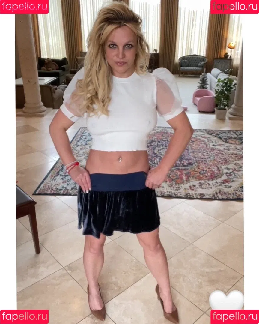 Britney Spears / britneyspears / xoxobritneyj Onlyfans Photo Gallery 