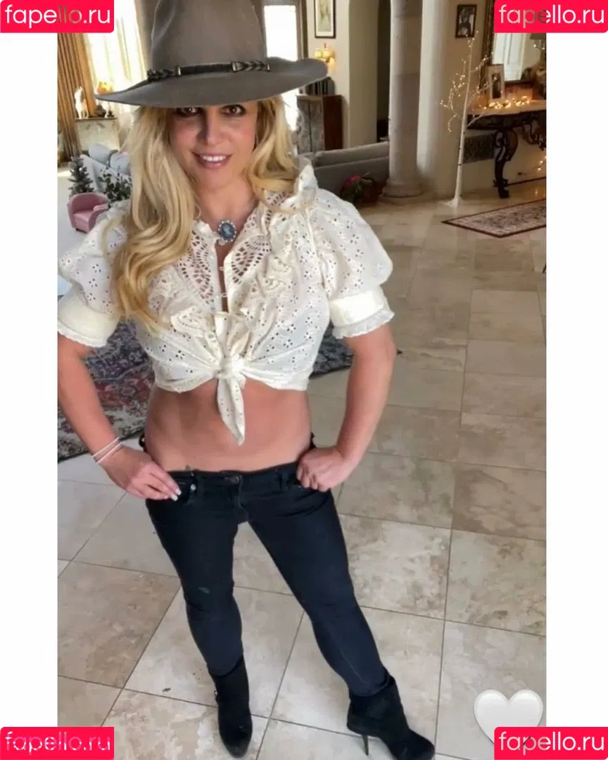 Britney Spears / britneyspears / xoxobritneyj Onlyfans Photo Gallery 