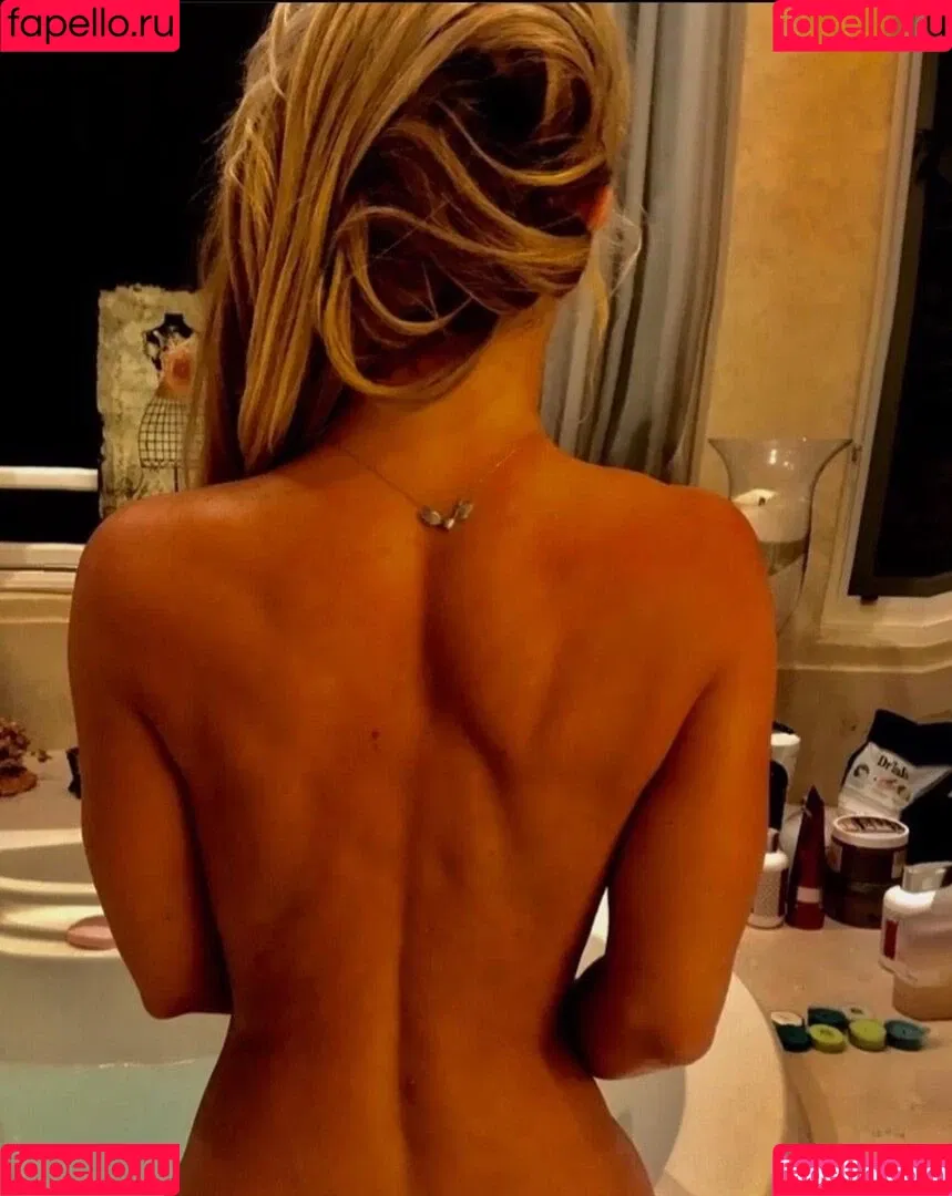 Britney Spears / britneyspears / xoxobritneyj Onlyfans Photo Gallery 