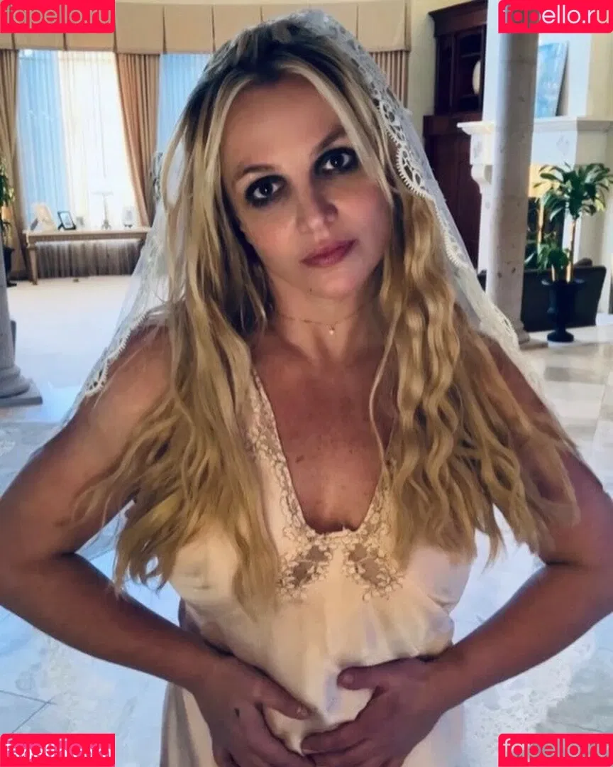 Britney Spears / britneyspears / xoxobritneyj Onlyfans Photo Gallery 