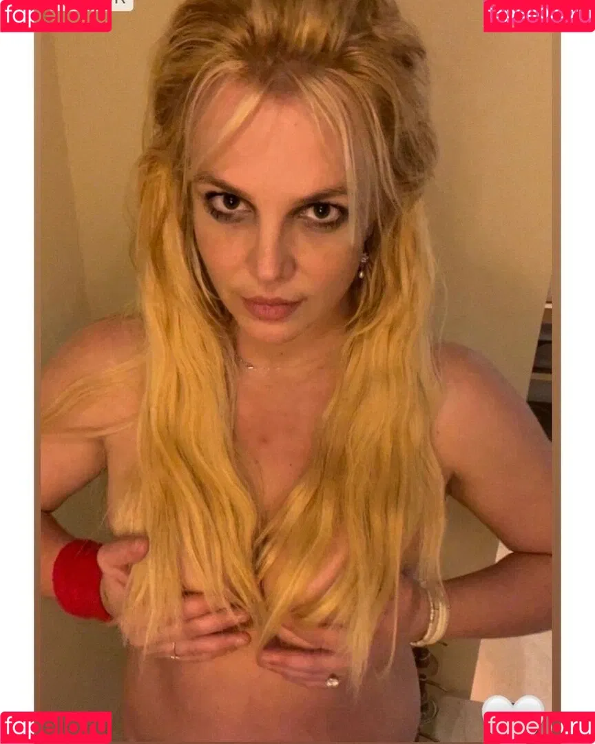 Britney Spears / britneyspears / xoxobritneyj Onlyfans Photo Gallery 