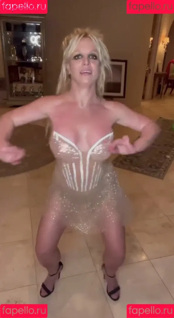 Britney Spears / britneyspears / xoxobritneyj Onlyfans Photo Gallery 