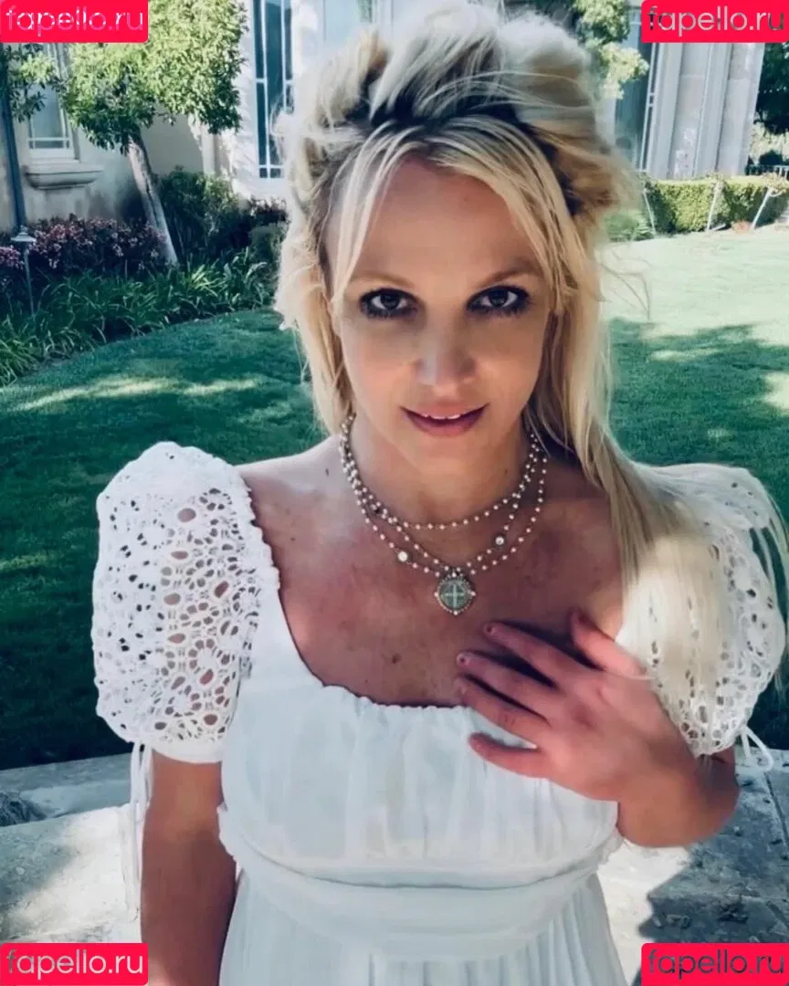 Britney Spears / britneyspears / xoxobritneyj Onlyfans Photo Gallery 