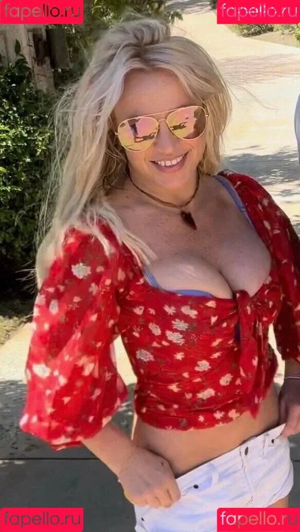 Britney Spears / britneyspears / xoxobritneyj Onlyfans Photo Gallery 