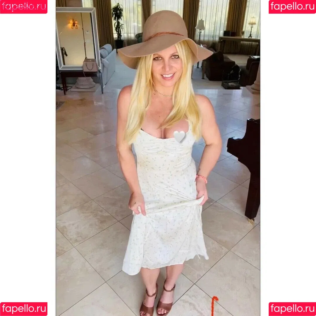 Britney Spears / britneyspears / xoxobritneyj Onlyfans Photo Gallery 