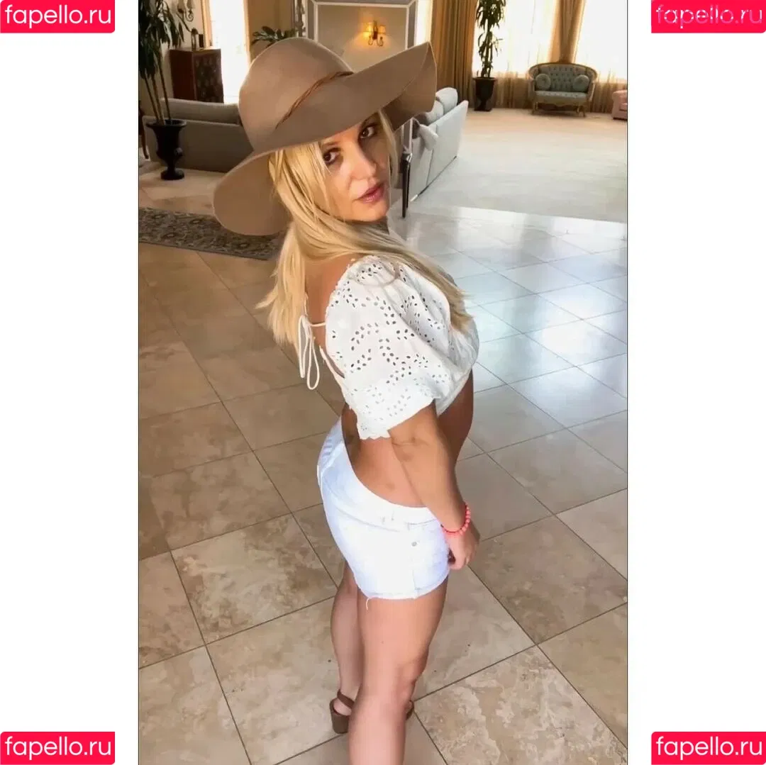 Britney Spears / britneyspears / xoxobritneyj Onlyfans Photo Gallery 