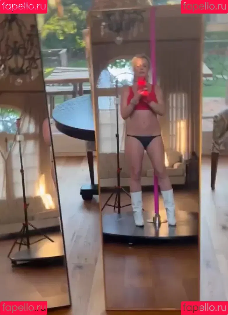 Britney Spears / britneyspears / xoxobritneyj Onlyfans Photo Gallery 
