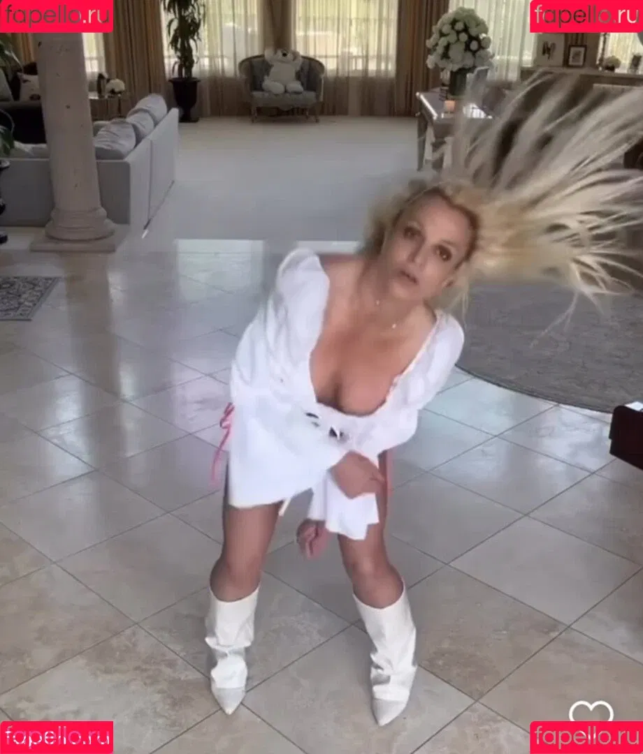 Britney Spears / britneyspears / xoxobritneyj Onlyfans Photo Gallery 