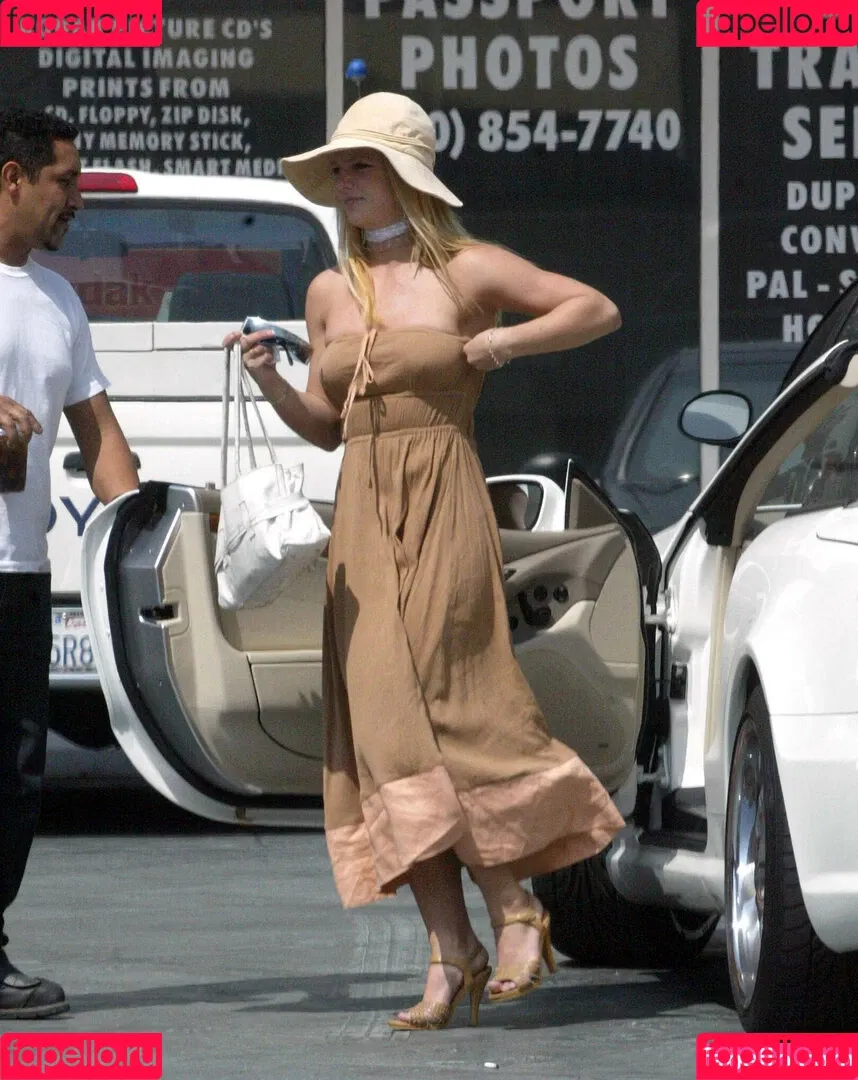 Britney Spears / britneyspears / xoxobritneyj Onlyfans Photo Gallery 