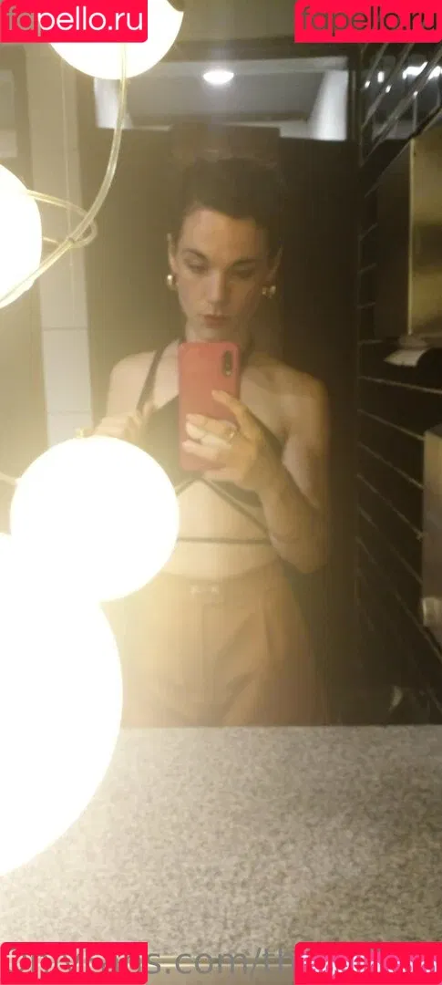 ladyfromshanghai / theladyfromshanghai Onlyfans Photo Gallery 