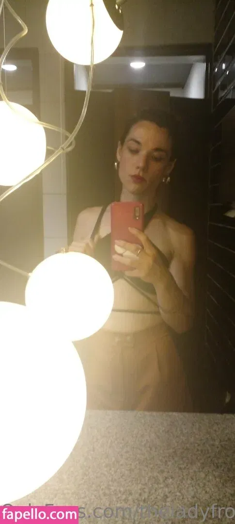 ladyfromshanghai / theladyfromshanghai Onlyfans Photo Gallery 