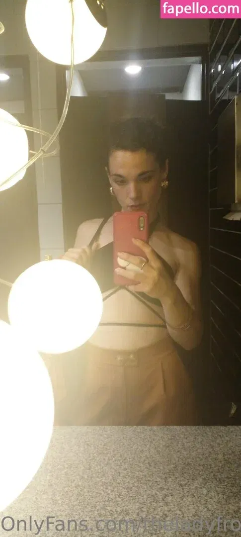 ladyfromshanghai / theladyfromshanghai Onlyfans Photo Gallery 