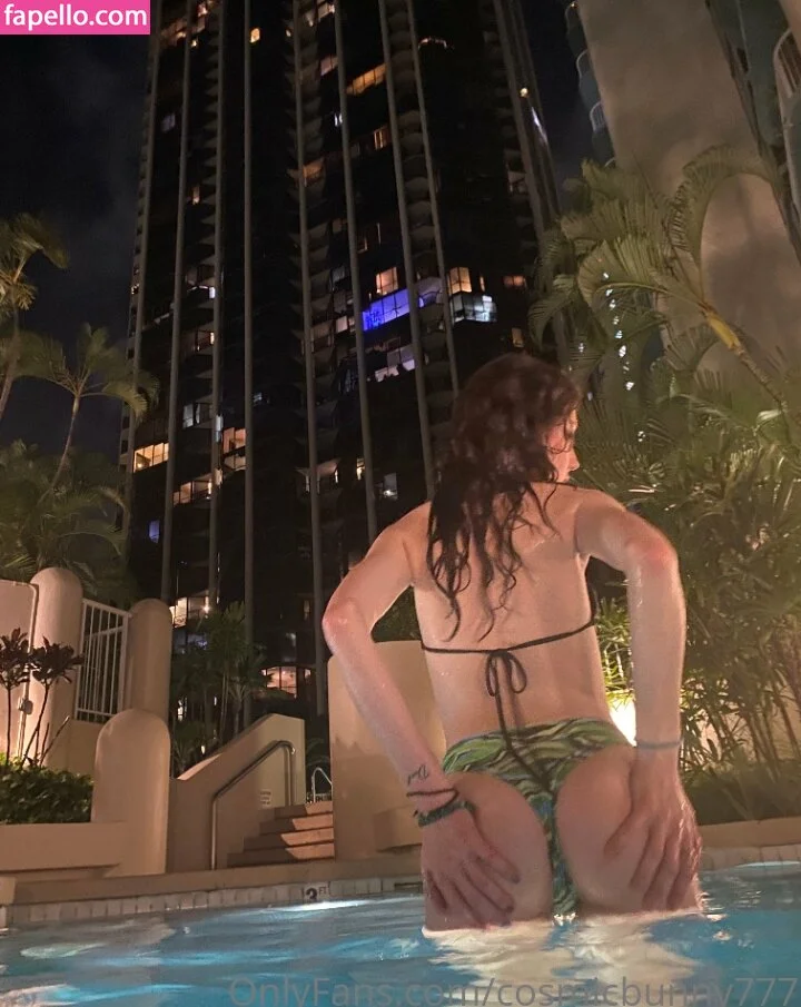 Karolinawhaley / cosmicbunny777 Onlyfans Photo Gallery 