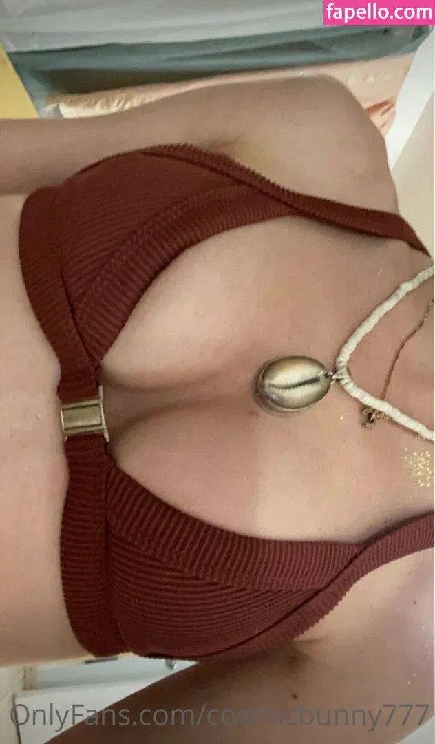 Karolinawhaley / cosmicbunny777 Onlyfans Photo Gallery 