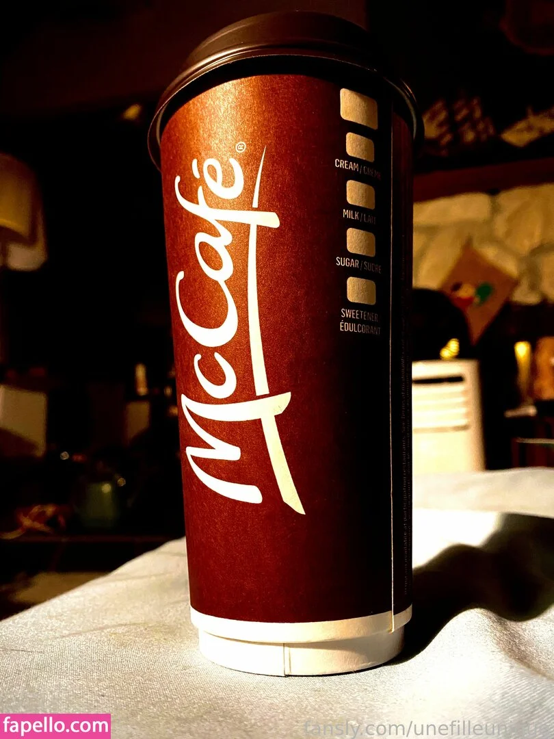 fille___de___06 / unefilleunique Onlyfans Photo Gallery 